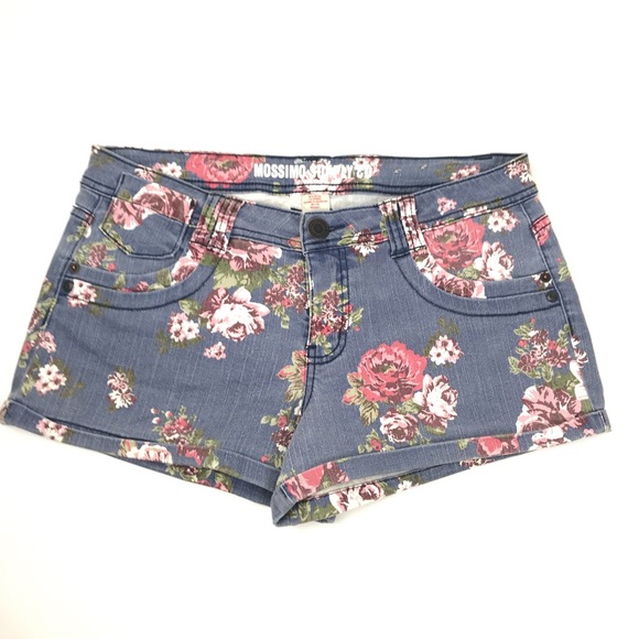 VO JEANS | Mossimo | Floral Accent Jean Shorts (2) - Picture 4 of 17